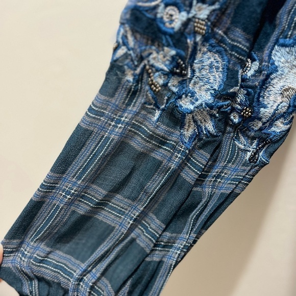 Soft surroundings plaid floral mix blouse tunic Large - Picture 4 of 7